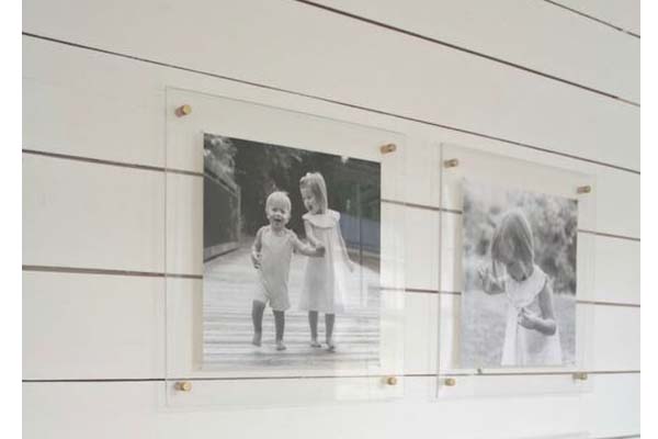 CORNICI TRASPARENTI IN PLEXIGLASS PER FOTOGRAFIE